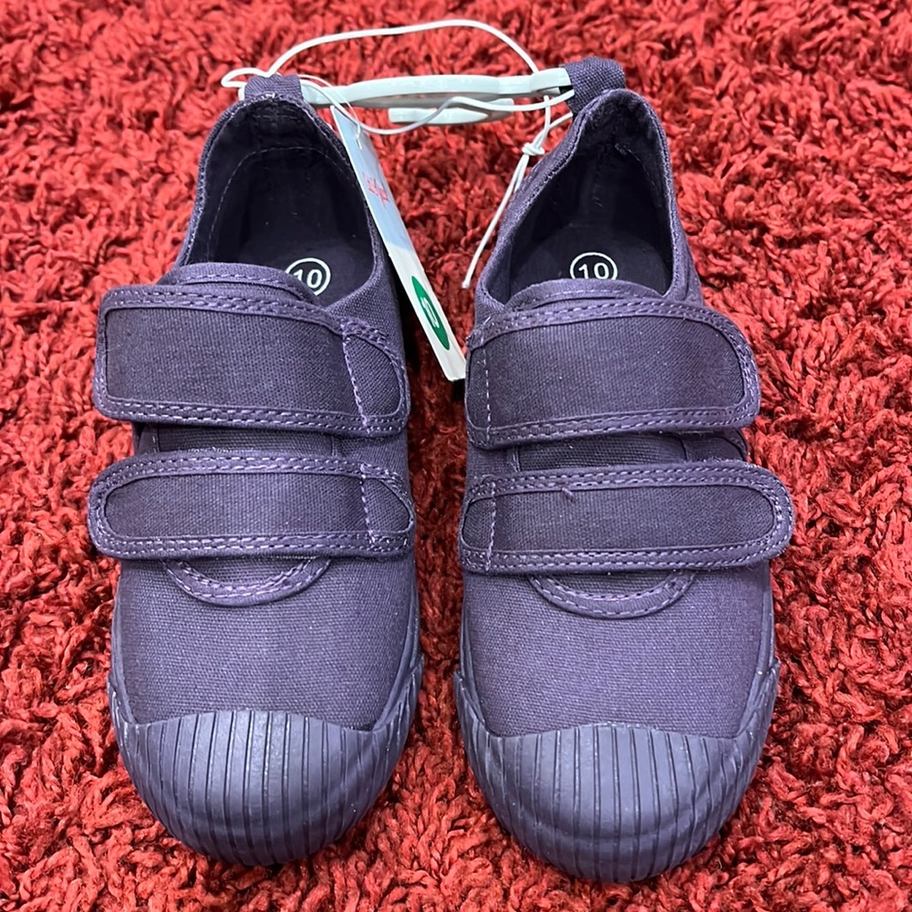 Cat & Jack Brand sneakers Brand New!